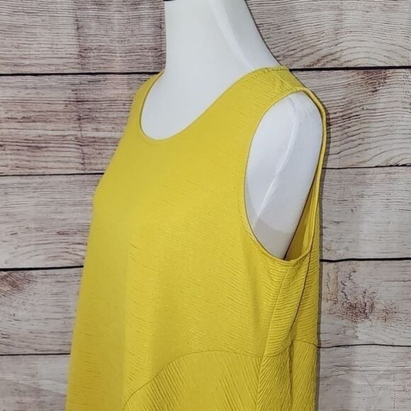 NWT Alfani Yellow Asymmetrical Sleeveless Top Size 1X - Picture 5 of 16